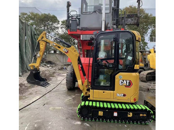 Mini excavator CATERPILLAR 302