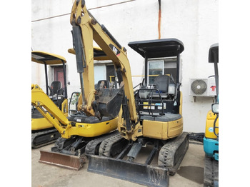 Mini excavator CATERPILLAR 302