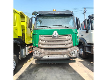 Tractor unit SINOTRUK HOWO