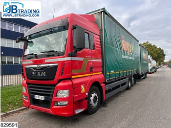 Curtainsider truck MAN TGX 26.460