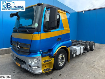 Cab chassis truck MERCEDES-BENZ Actros 2443