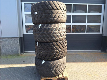 Wheels and tires MECALAC