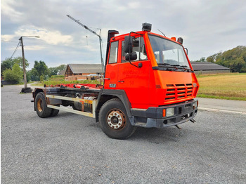 Hook lift truck STEYR