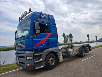 Cab chassis truck MAN TGA 26.390