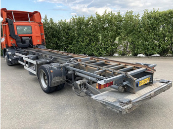 Cab chassis truck DAF CF65.180 Euro3 Manual / Laadklep: picture 4