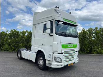 Tractor unit DAF XF 530