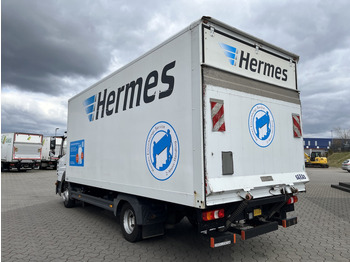 Closed box van MERCEDES-BENZ