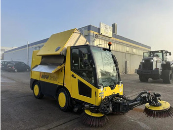Industrial sweeper