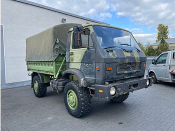 Curtain side van MAN