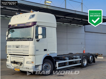 Container transporter/ Swap body truck DAF XF 105 460