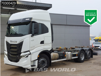 Container transporter/ Swap body truck IVECO S-WAY