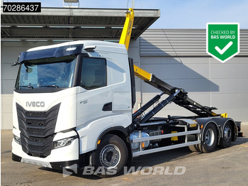 Hook lift truck IVECO X-WAY