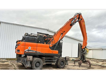 Wheel excavator DOOSAN