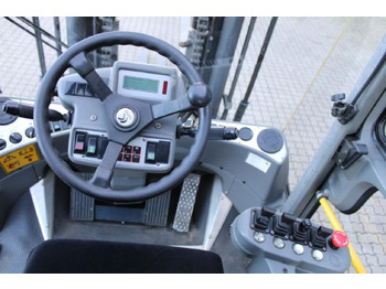 Electric forklift Kalmar ECD80-6: picture 4 Electric forklift Kalmar ECD80-6: picture 4