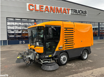 Road sweeper Ravo 540 with 3-rd brush: picture 3