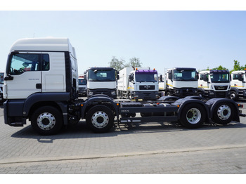 MAN TGS 35.420 8x2 / Chassis 6.4 m / 3 steered axles leasing MAN TGS 35.420 8x2 / Chassis 6.4 m / 3 steered axles: picture 3