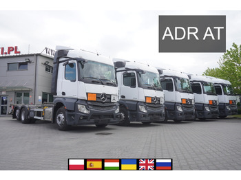 Container transporter/ Swap body truck MERCEDES-BENZ Actros 2545