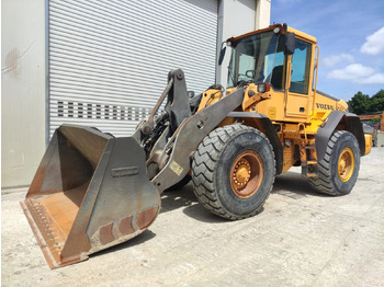 Wheel loader VOLVO L90