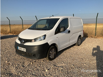Commercial vehicle NISSAN NV200