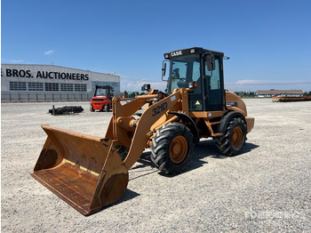 Wheel loader CASE
