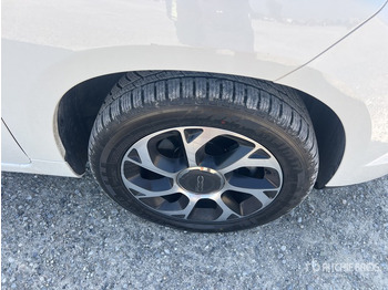 Car 2019 Fiat 500L Automobile: picture 5
