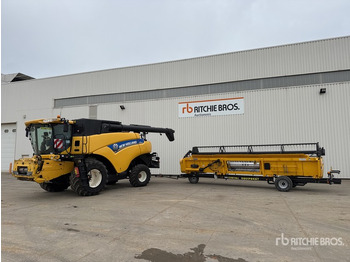 New Combine harvester 2012 New Holland CR8080 Moissonneuse Batteuse Combine Harvester: picture 2