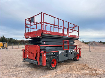Scissor lift SKYJACK