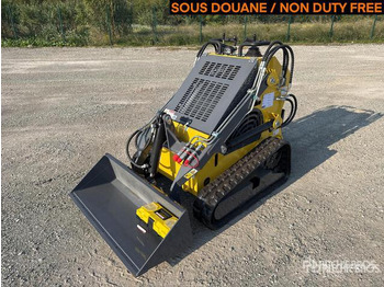 Compact track loader