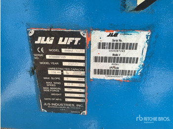 Articulated boom JLG