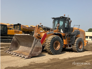 Wheel loader CASE