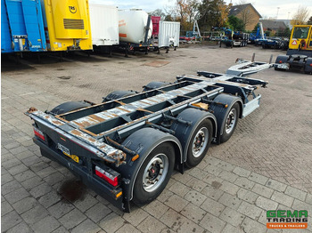Container transporter/ Swap body semi-trailer D-TEC