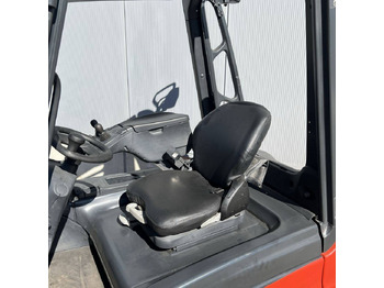 Electric forklift Linde E30 (387): picture 5 Electric forklift Linde E30 (387): picture 5
