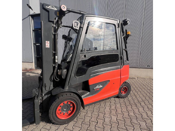 Electric forklift LINDE E