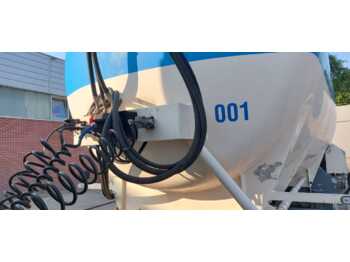 Tank semi-trailer STOKOTA: picture 3