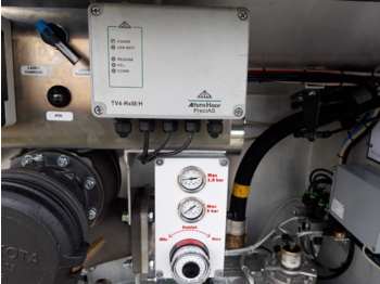 Tank truck VOLVO FM: picture 4