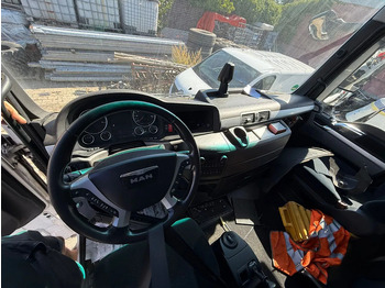 Tractor unit MAN TGX 18.440 XXL NO Gearbox & NO Engine, complete brief: picture 5