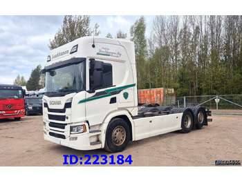 Cab chassis truck SCANIA G