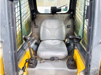 Skid steer loader Gehl R135 (4068): picture 5