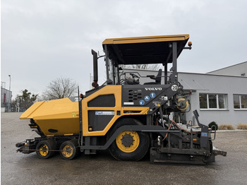 Asphalt paver VOLVO