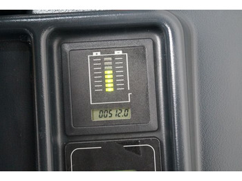 Tow tractor Jungheinrich EZS130: picture 4 Tow tractor Jungheinrich EZS130: picture 4