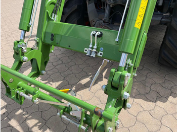 Front loader for tractor Fendt Cargo 5x90: picture 2 Front loader for tractor Fendt Cargo 5x90: picture 2