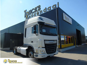 Tractor unit DAF XF 106 460