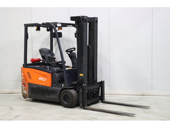 Electric forklift DOOSAN