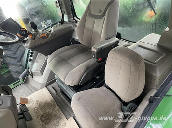 Farm tractor John Deere 7R 310: picture 3