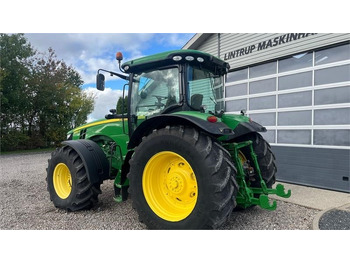 Farm tractor John Deere 8260R: picture 3 Farm tractor John Deere 8260R: picture 3