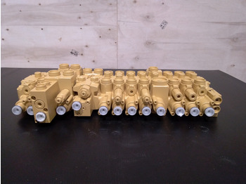 Hydraulic valve CASE