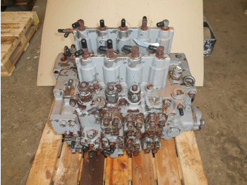 Hydraulic valve HITACHI