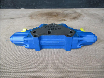 Hydraulic valve NEW HOLLAND