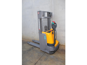 Stacker JUNGHEINRICH EJC