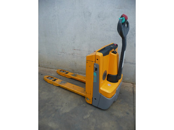 Pallet truck JUNGHEINRICH EJE